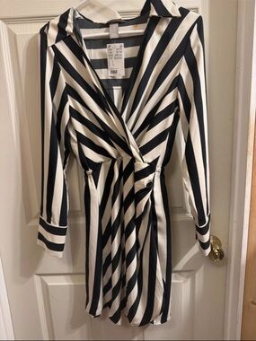 H & M dress